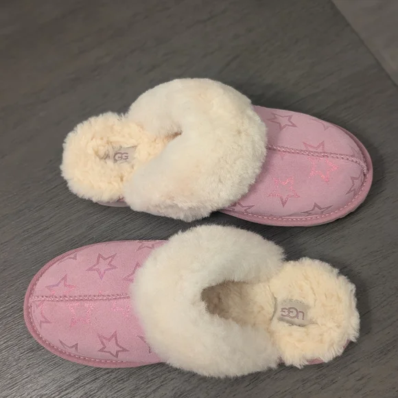 💗 UGG Pink Star Slippers – Size 6 – Brand New (No Box) - Picture 7 of 7